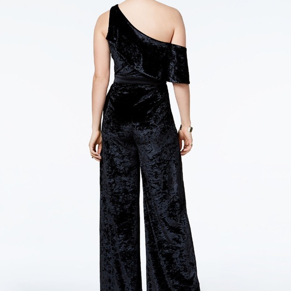 💫💥VELVET ONE SHOULDER RUFFLE JUMPSUIT💖💥💥 - Picture 2 of 5